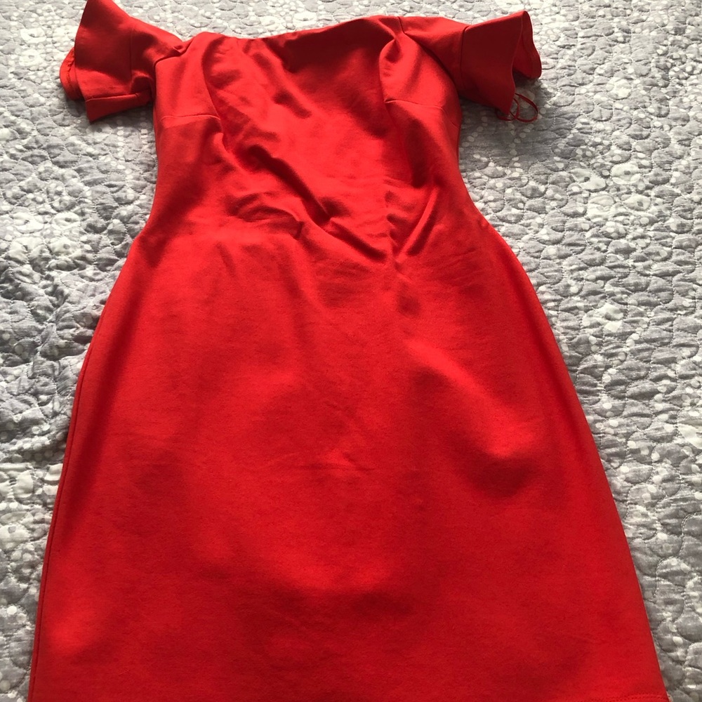 Gianni Bini off the shoulder dress